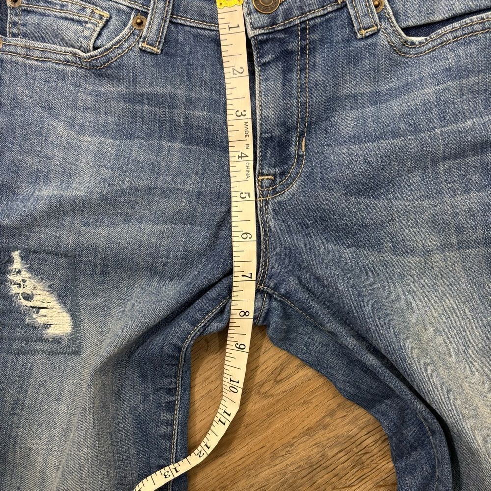 Gap True Skinny Distressed Jeans Size 0 / 25R Medium Wash EUC - Picture 11 of 12